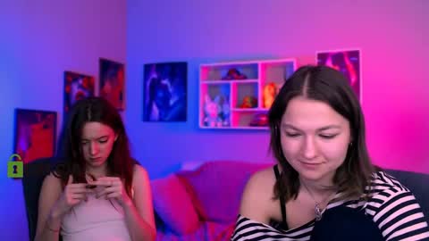 chloe_ley online show from April 21, 2026, 2:51 am