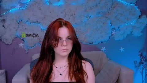 chloe_ley online show from April 22, 2026, 9:33 am