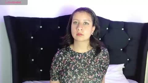 Chloe online show from October 30, 2025, 12:39 pm