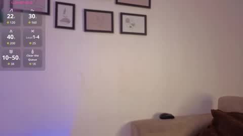 Snapshot of chloe_madisson chatting on February 24, 2026, 2:37 pm chloe online show from February 24, 2026, 2:37 pm