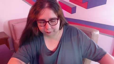 chloe_prg online show from December 20, 2024, 4:04 pm