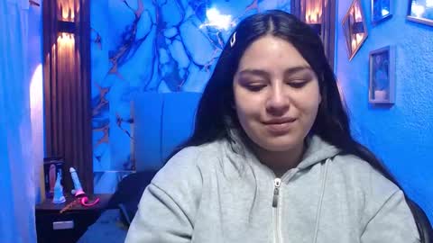 chloe_smith5 online show from February 12, 2026, 1:28 pm