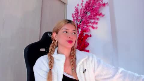 Snapshot of chloe_sweet7 chatting on February 1, 2026, 9:57 pm Chloe Miller online show from February 1, 2026, 9:57 pm