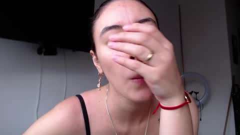 Snapshot of chloe_vahos chatting on May 21, 2026, 8:27 pm Chloe online show from May 21, 2026, 8:27 pm