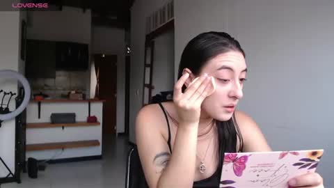 Snapshot of chloe_vahos chatting on July 17, 2026, 6:57 pm Chloe online show from July 17, 2026, 6:57 pm