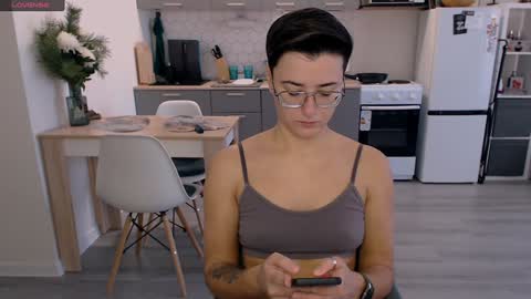 Eva and Sandra online show from December 17, 2024, 11:49 am