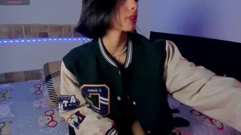  3 online show from September 25, 2025, 5:44 am