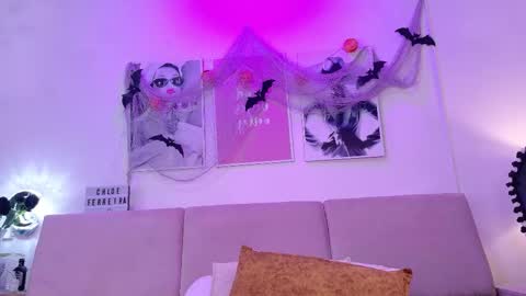 chloeferreira online show from October 23, 2025, 12:32 am