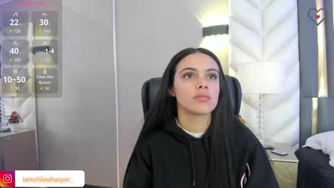  Chloe Harper  online show from March 27, 2026, 11:43 am