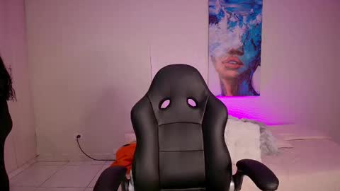 Melisa online show from November 19, 2025, 11:32 am