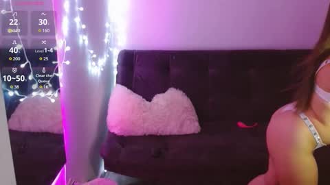 chloelopez_ online show from December 11, 2024, 1:05 am