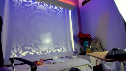 Snapshot of chloemartini_ chatting on May 29, 2026, 2:53 am ChloeSignup For Free Join my Fan Club online show from May 29, 2026, 2:53 am