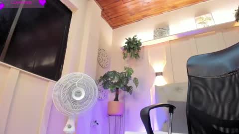 Chloe rosse online show from March 4, 2025, 7:08 am