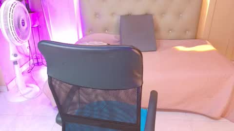 Chloe rosse online show from February 25, 2026, 1:26 am