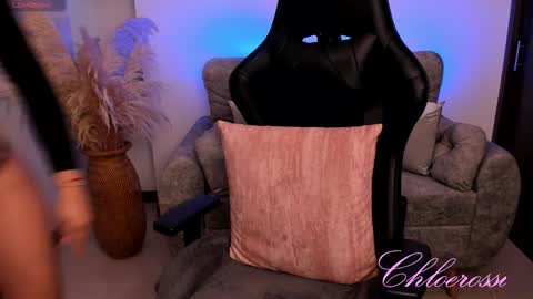 Laura online show from January 11, 2026, 11:26 am