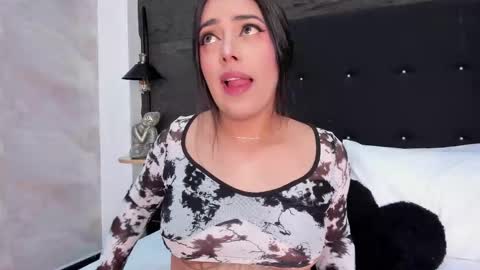 Chloe Scott online show from October 31, 2025, 12:50 pm