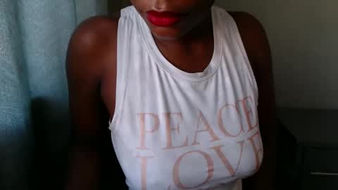 Snapshot of choccoa chatting on May 27, 2026, 6:43 am Daisy online show from May 27, 2026, 6:43 am
