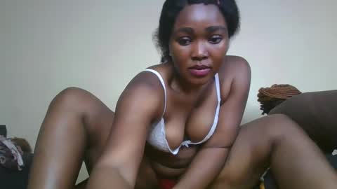 Snapshot of choco_baeb chatting on February 5, 2025, 7:53 pm nei online show from February 5, 2025, 7:53 pm