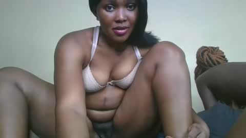 Snapshot of choco_baeb chatting on February 12, 2025, 7:24 pm nei online show from February 12, 2025, 7:24 pm