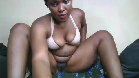 Snapshot of choco_baeb chatting on February 13, 2025, 6:38 pm nei online show from February 13, 2025, 6:38 pm