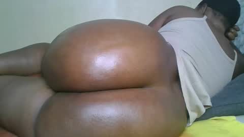 Snapshot of choco_baeb chatting on December 16, 2025, 7:08 pm nei online show from December 16, 2025, 7:08 pm