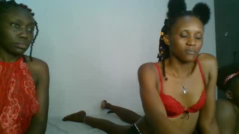 chocobear22 online show from November 3, 2025, 5:09 am