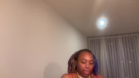 ChocolateCakeQueen online show from December 3, 2025, 3:03 am