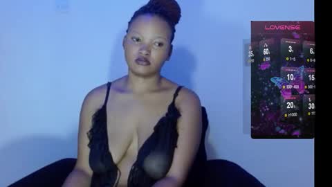 chocolatemilkebony online show from February 26, 2025, 7:53 am