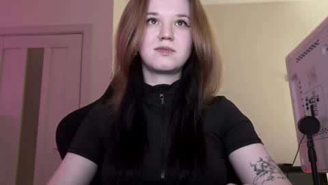 Lissa online show from April 7, 2026, 12:22 am