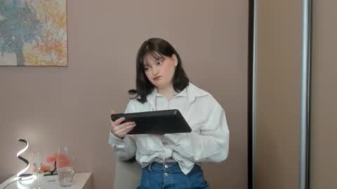 Cassandra online show from March 27, 2026, 4:51 am