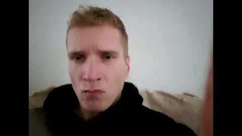 Johnny online show from November 12, 2025, 10:04 am