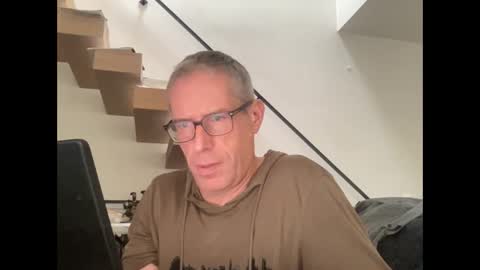 choupipat1 online show from October 9, 2025, 9:51 am