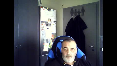 Chris online show from September 16, 2025, 8:59 am