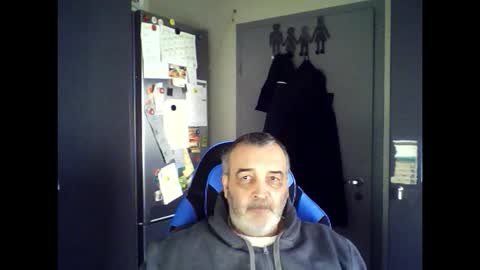 Chris online show from November 29, 2025, 11:13 am