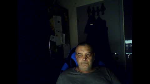 Chris online show from April 19, 2026, 3:39 am