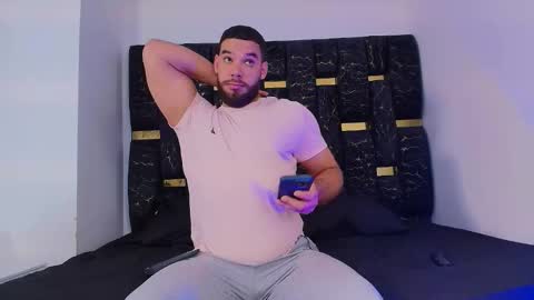 Snapshot of chris_blake__ chatting on November 19, 2025, 6:41 pm Chris B online show from November 19, 2025, 6:41 pm