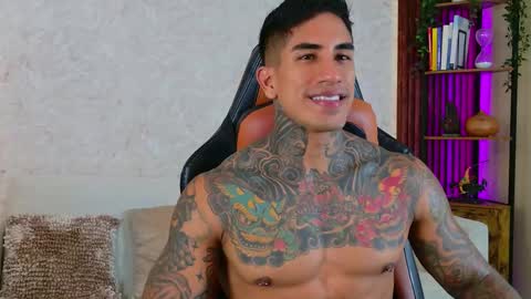 chris reilly online show from November 16, 2025, 4:07 am