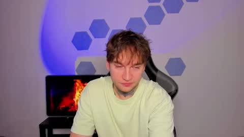 Chris Tyson online show from November 12, 2025, 7:42 am