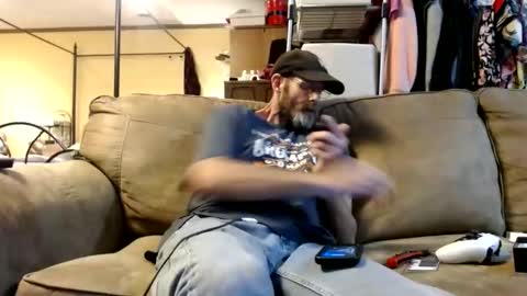 Snapshot of chrisintn chatting on October 16, 2025, 11:50 pm chrisintn online show from October 16, 2025, 11:50 pm