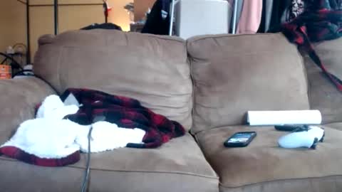 Snapshot of chrisintn chatting on November 19, 2025, 5:02 pm chrisintn online show from November 19, 2025, 5:02 pm