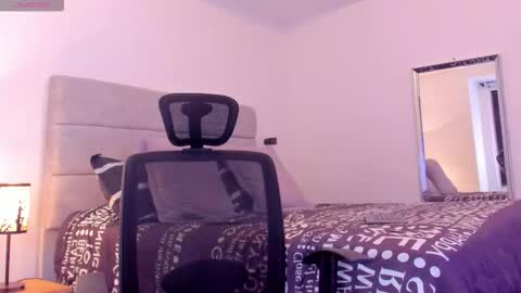 chrismorgan24 online show from September 25, 2025, 12:58 am