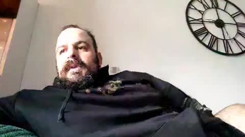 chris  ole online show from December 4, 2025, 7:28 am