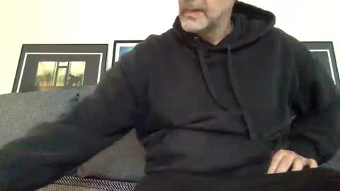 chrispanam13 online show from October 13, 2025, 9:31 am