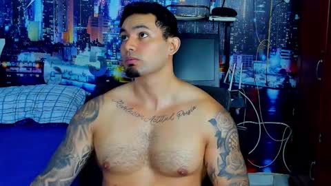 Chriss Stewart online show from November 19, 2025, 2:44 am