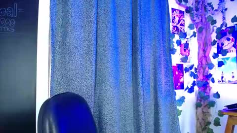 Christian Wang online show from February 6, 2025, 2:37 pm