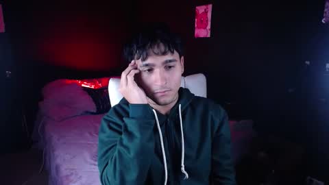 Christian Wang online show from September 24, 2025, 8:39 am