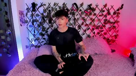 Christian Wang online show from April 7, 2026, 9:59 pm