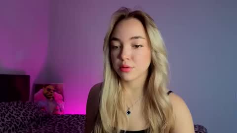 ChrissBerryy online show from March 20, 2026, 3:33 am