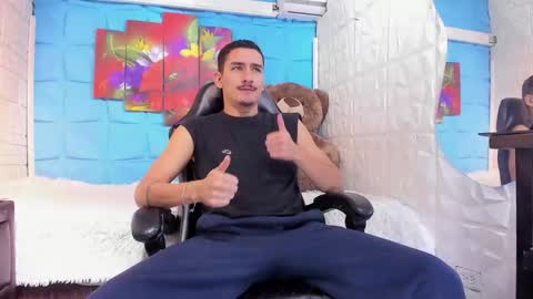 chrissevanss online show from February 2, 2026, 7:34 pm