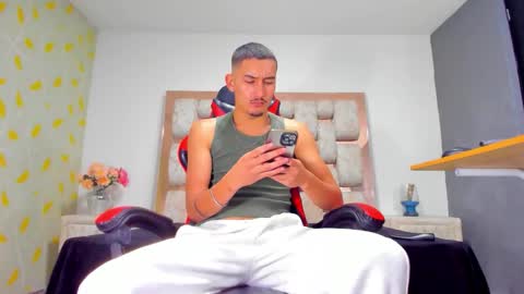 chrissevanss online show from February 8, 2026, 10:24 pm